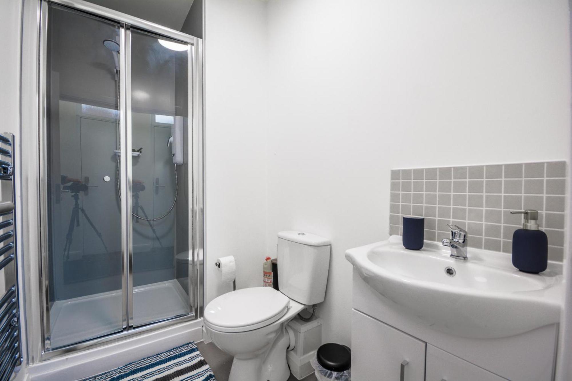Stylish Suite With Free Parking Манчестер Екстер'єр фото