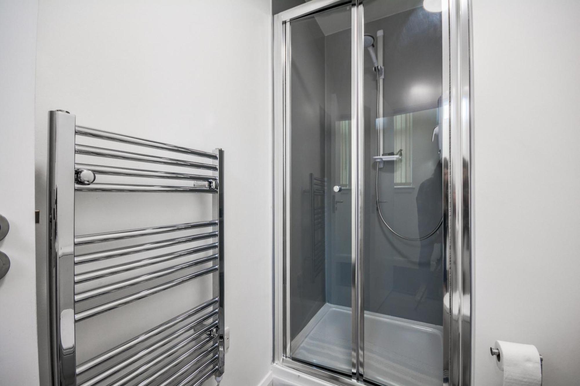 Stylish Suite With Free Parking Манчестер Екстер'єр фото